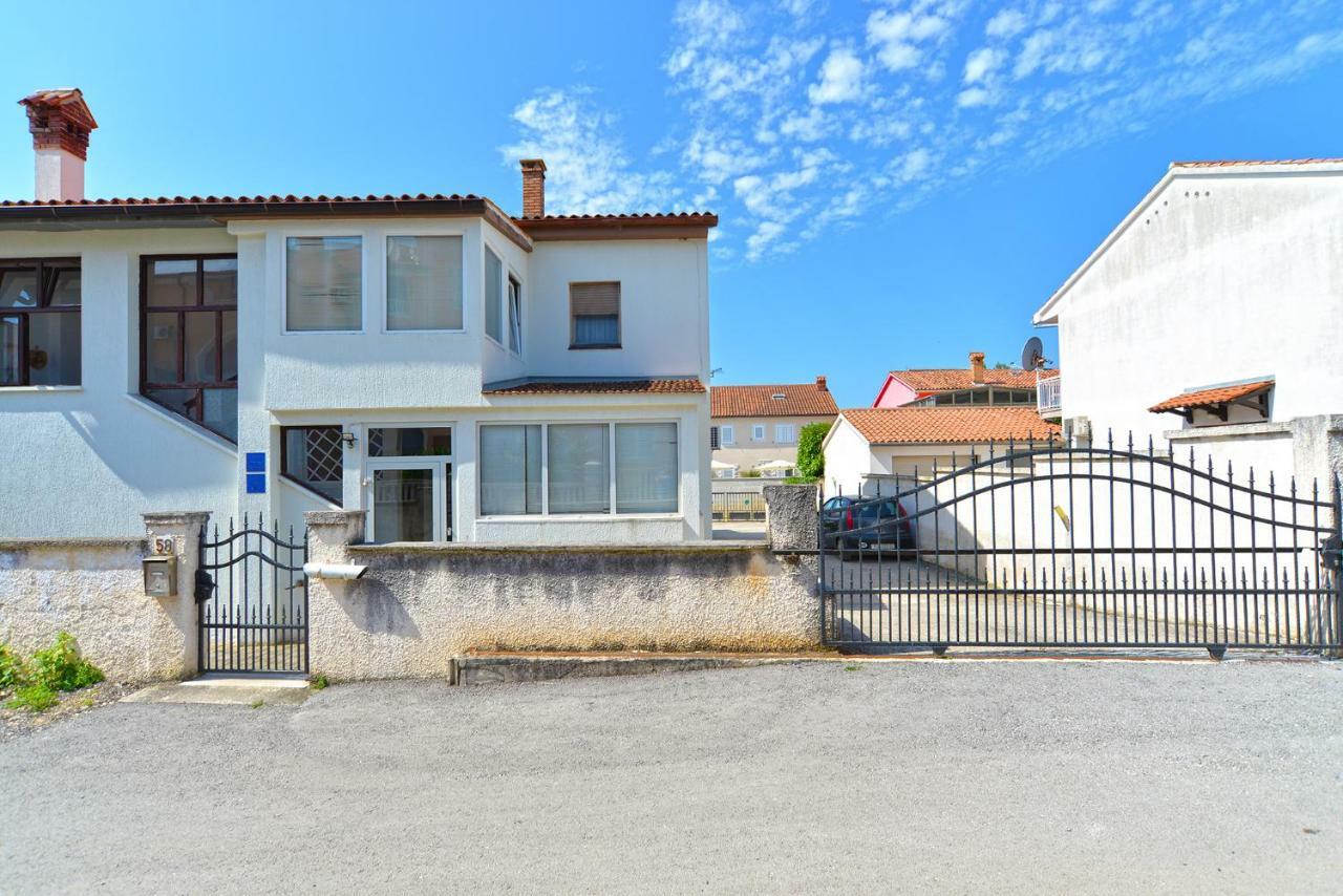 Brajdine 405 Apartamento